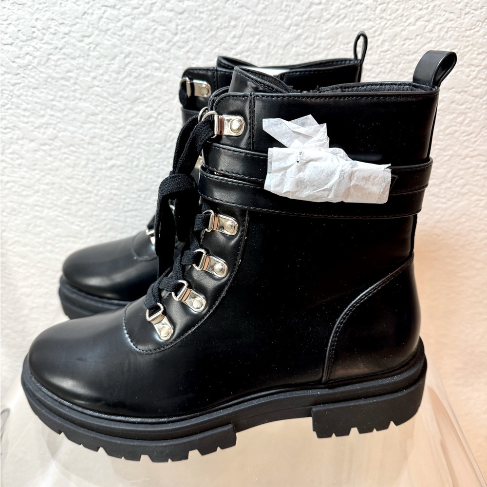 Glamorous chunky ankle boots, size 9 in black